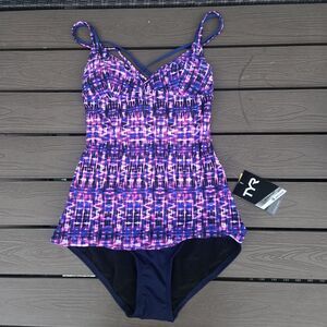 TYR Women Pink/purple Brooke Tank (S) W/ Solid Navy Bikini Bottom (6) New Sample